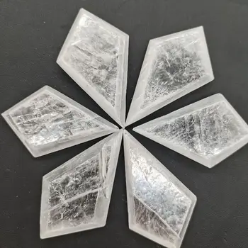 Натурален бял груб селенитовый кристален образец прозрачен гипс